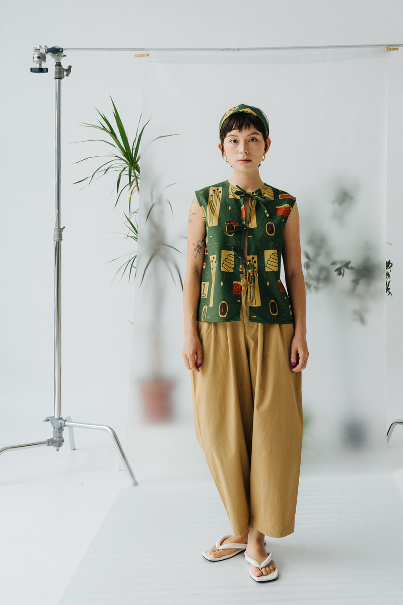 Botanist Tie Top