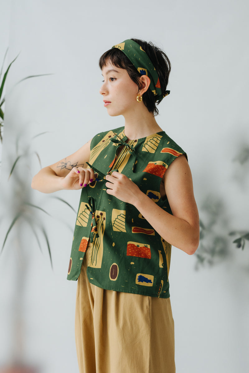 Botanist Tie Top